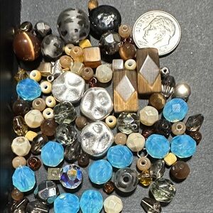 77.  Mixed Glass, Acrylic & Metal Loose Beads